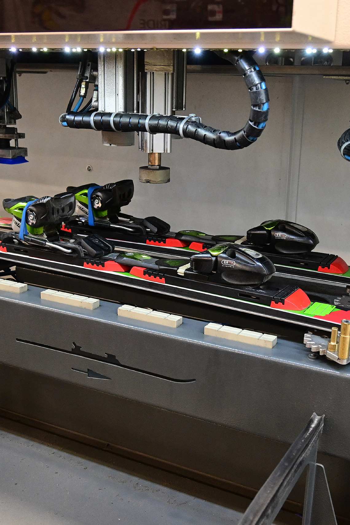 Ski and snowboard rental in Cervinia